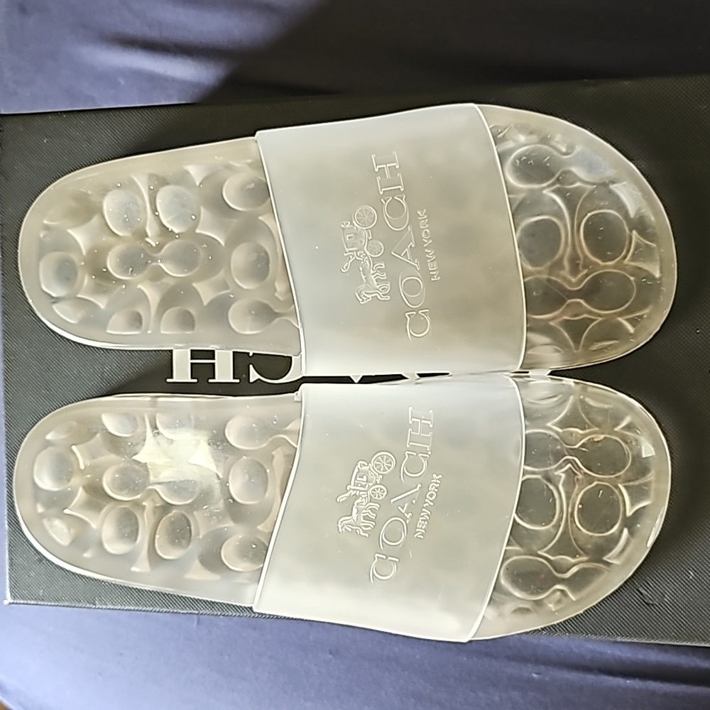 Coach slides